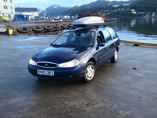 FORD MONDEO 1,8