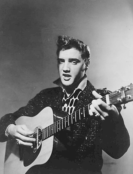 The King Is Back - Elvis w wykonaniu chóru