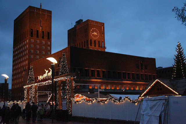 Świąteczny targ w Oslo 