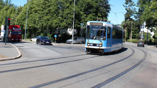Jedna z głównych ulic wyłączona z ruchu. Zmiany dla pasażerów w Oslo