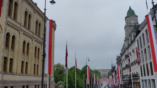 2 maja Dniem Flagi RP, a także Polonii i Polaków za granicą