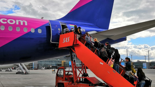 Wizz Air kasuje niektóre trasy z Polski. Zniknie nowe połączenie nad fiordy