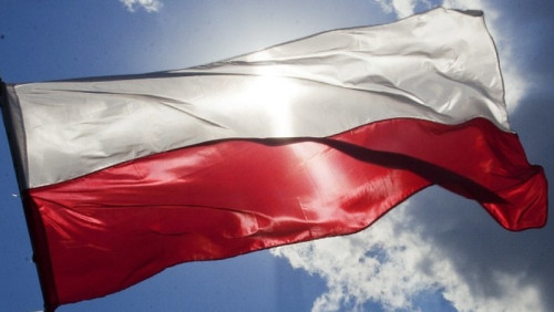 Rząd łagodzi restrykcje w Polsce: kiedy nastąpi otwarcie hoteli i restauracji?