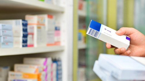 W aptekach wciąż brakuje kluczowych leków. Rozwiązanie rządu spotkało się z ostrą krytyką