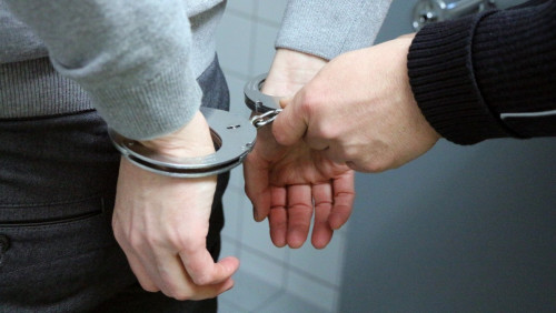 Dwóch nastolatków skazanych za napad z maczetą: mają na koncie ponad 120 spraw karnych