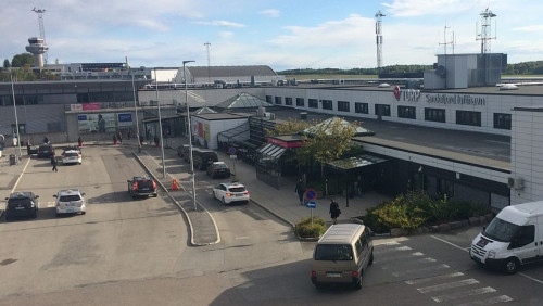 Władze Sandefjord obawiają się kolejek na lotnisku: na Torp wyląduje ponad 1500 osób z Europy Wschodniej