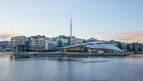 Oslo chce walczyć ze śmieciami w fiordzie. Użyje…  podwodnych dronów