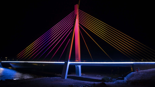 Ważny dzień dla transportu: otwarto nowy most w Tana Bru. Budowali go Polacy