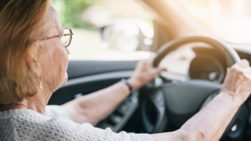 75-letni kierowcy nie trafią na badania? „Są zdrowsi i bardziej doświadczeni”
