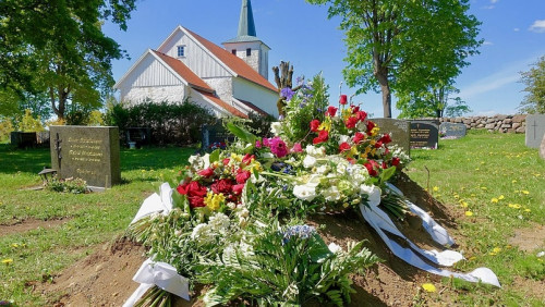 Norwegowie rezygnują z pogrzebów kościelnych: największe zmiany w Oslo
