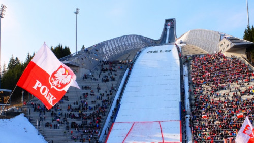 Premierowy konkurs skoków narciarskich z udziałem Polaków. Czym jest norweski Raw Air?