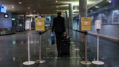 Testy na norweskich lotniskach: kto zostanie zbadany pod kątem zakażenia koronawirusem?