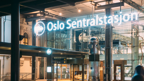 Oslo S: ewakuacja całego dworca. Wstrzymano ruch wszystkich pociągów