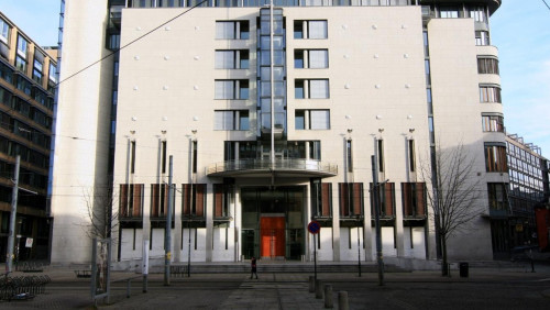 25-latek skazany na 12 lat więzienia za terroryzm. Prokurator: „Jedynie sprawy Breivika i Manshausa są poważniejsze”