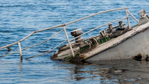 Norwegowie zatapiają co roku prawie 2 tysiące łodzi  – wolą zaoszczędzić niż dbać o środowisko