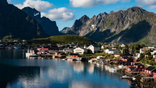 Nadprogramowa liczba odwiedzających przerasta Norwegów. Chcą podatku od turystów
