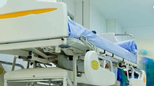 Szpitale nie przyjmują pacjentów: „Lekarze rodzinni pochopnie wypisują skierowania”  