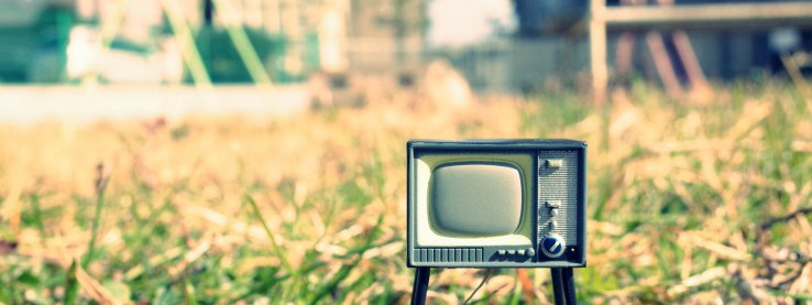 Zaplombowanie telewizora – sposób na łatwe oszczędzanie