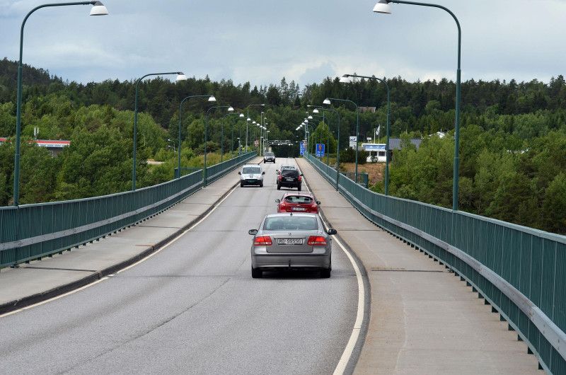 Na przejściach granicznych mogą tworzyć się kolejki./ na zdjęciu: most na granicy norwesko-szwedzkiej
