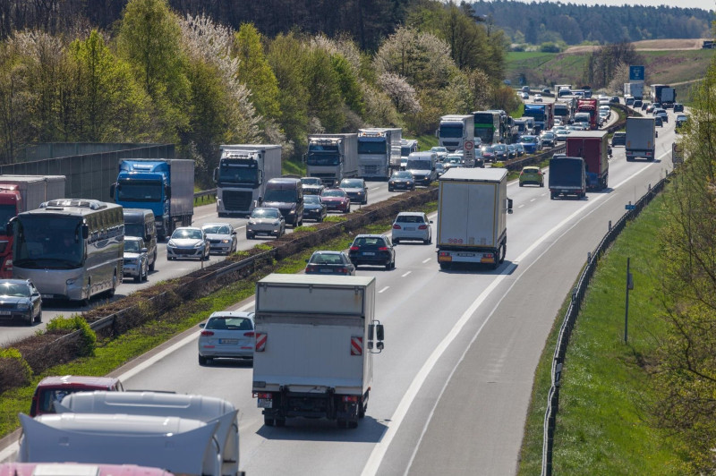Wskutek kontroli ponad 20 tys. kierowców ciężarówek otrzymało zakaz prowadzenia pojazdów.